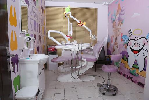 عکس کلینیک دندانپزشکی تخصصی پارمیس