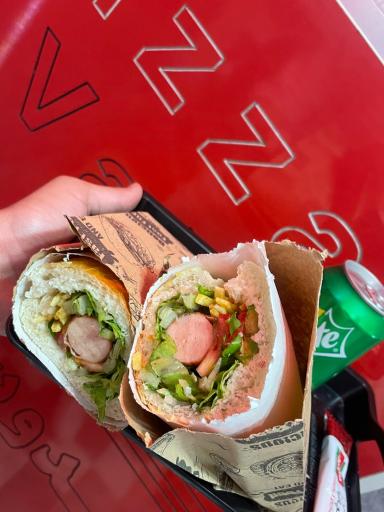 عکس ساندویچی وحید 