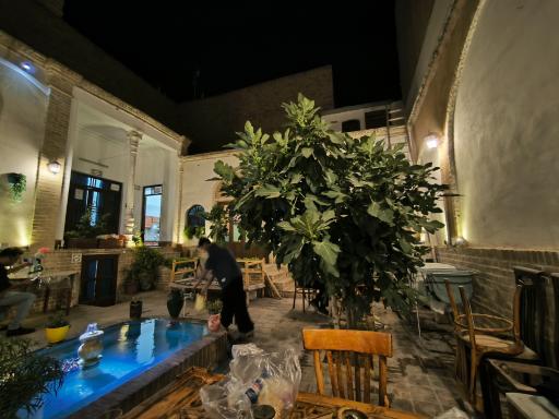 عکس عمارت سنتی گلابگیر