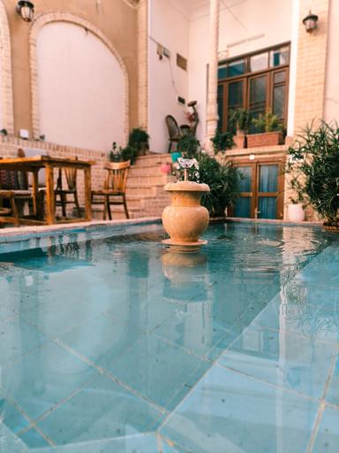 عمارت سنتی گلابگیر