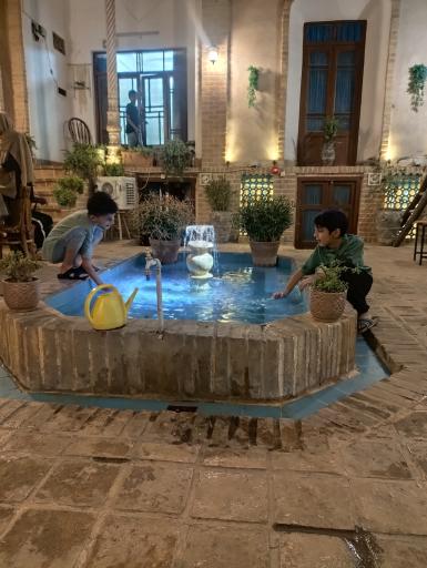 عکس عمارت سنتی گلابگیر
