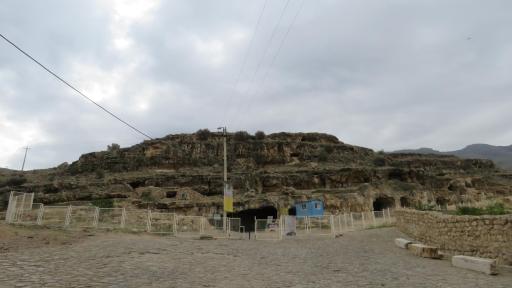 عکس غار سنگ شکن