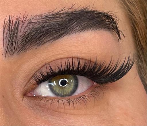 عکس سالن زیبایی لند