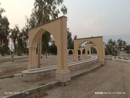 عکس پارک 22 بهمن بستک