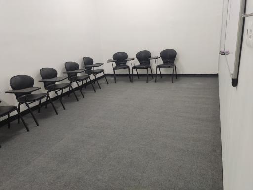 آموزشگاه زبان حسام