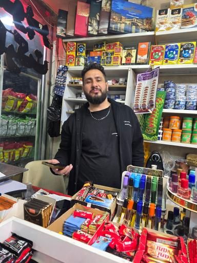 عکس سوپرمارکت دهکده