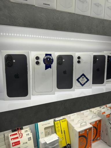 عکس مرکز تعمیرات سخت افزار و نرم افزار فیکستل