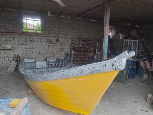 عکس قایق سازی حمید