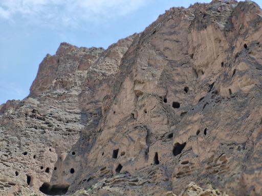 عکس دخمه های باستانی کافرکلی