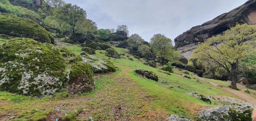 عکس مجموعه توریستی مخمل کوه