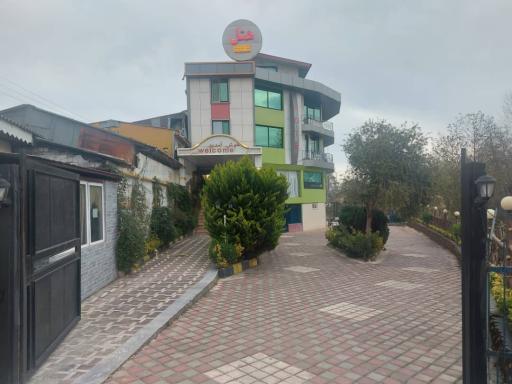 عکس هتل زیباکنار