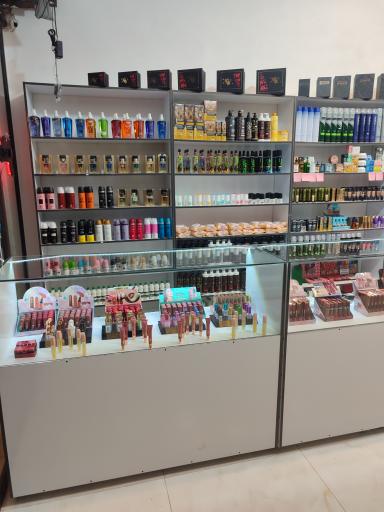 عکس آرایشی بهداشتی افرا