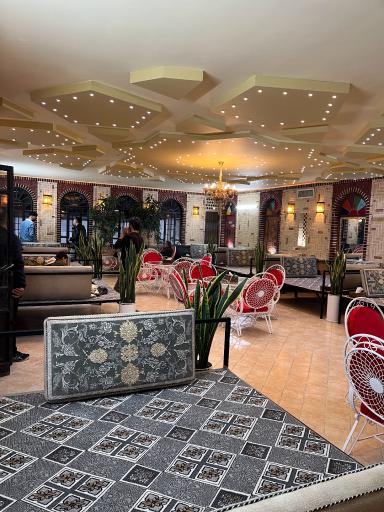 عکس باغ رستوران هیوا 