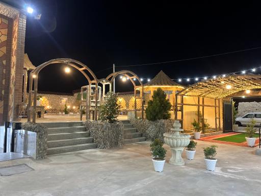 عکس باغ رستوران هیوا 