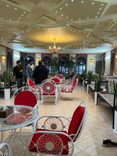 باغ رستوران هیوا 