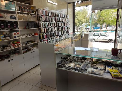 عکس موبایل پیروز