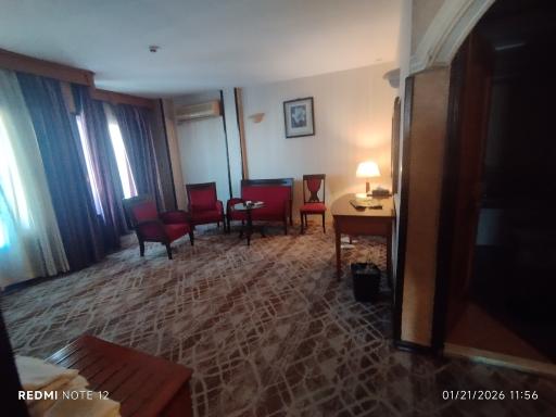 عکس هتل پارمیس کیش