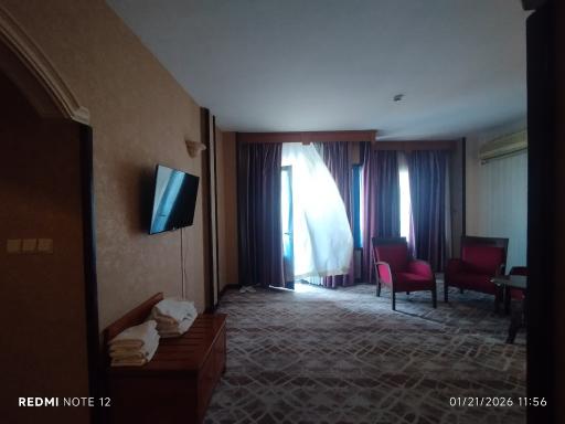 عکس هتل پارمیس کیش