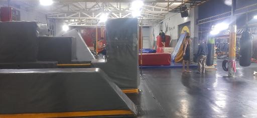 عکس باشگاه و آکادمی ورزشی نیک