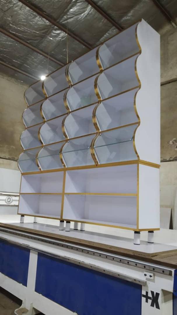 عکس قفسه های فروشگاهی  پاراوود