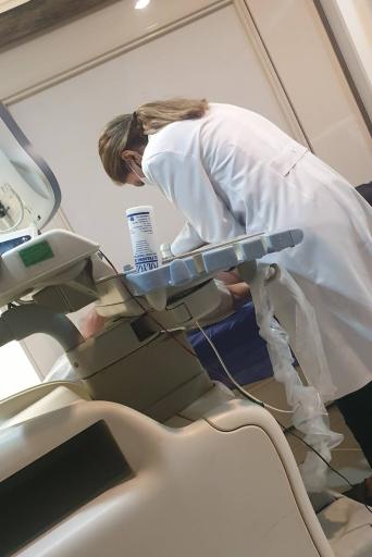 عکس کلینیک فوق تخصصی گوارش و کبد بهبود