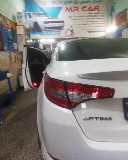 عکس کلینیک تخصصی برق و کولر آقای خودرو