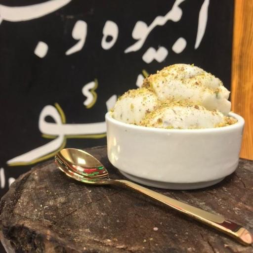 عکس آب‌میوه بستنی لئو