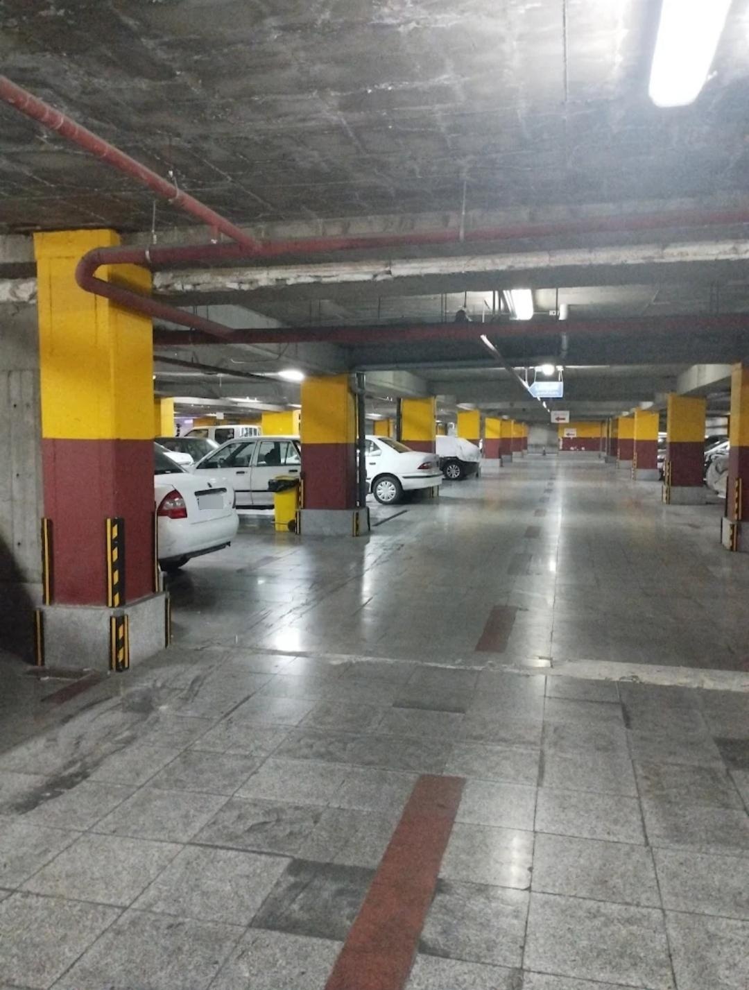 عکس پارکینگ سینامال