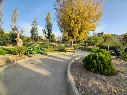 عکس بوستان اشرفی اصفهانی