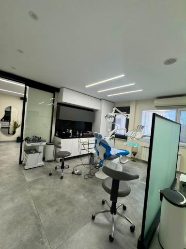 عکس کلینیک دندان‌پزشکی دکتر نگین بیگی‌