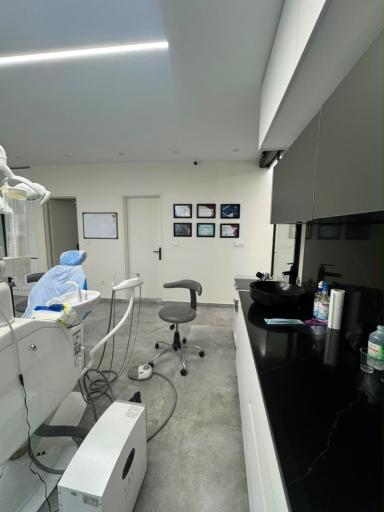 عکس کلینیک دندان‌پزشکی دکتر نگین بیگی‌