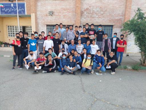 عکس مدرسه راهنمایی پسرانه شهدای ایران‌خودرو