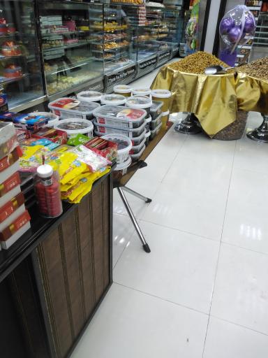 عکس قنادی شاه نوش