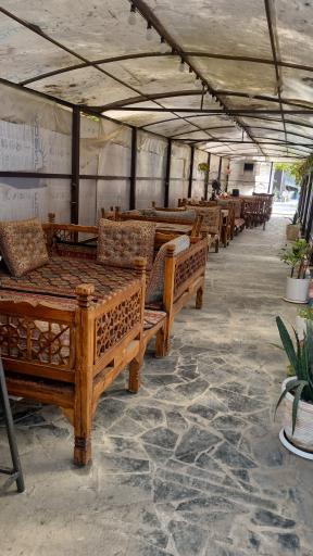 عکس باغچه رستوران پدر سالار