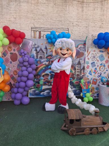 عکس بادکنک آرایی کرج و اجاره انواع تنپوش های عروسکی