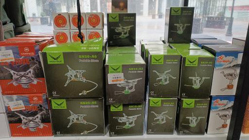 عکس لوازم کوهنوردی و کمپ توریست کمپینگ