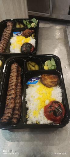 عکس رستوران لوکس برگ سبز 