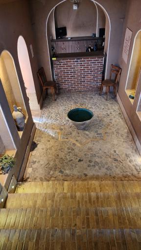 عکس هتل سنتی طاق چشمه