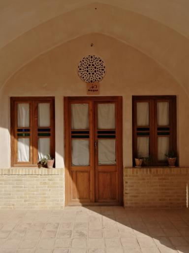 عکس هتل سنتی طاق چشمه