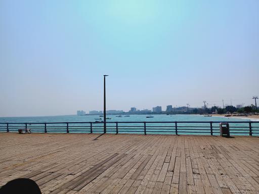 عکس اسکله بزرگ تفریحی کیش