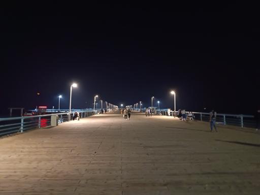 عکس اسکله بزرگ تفریحی کیش