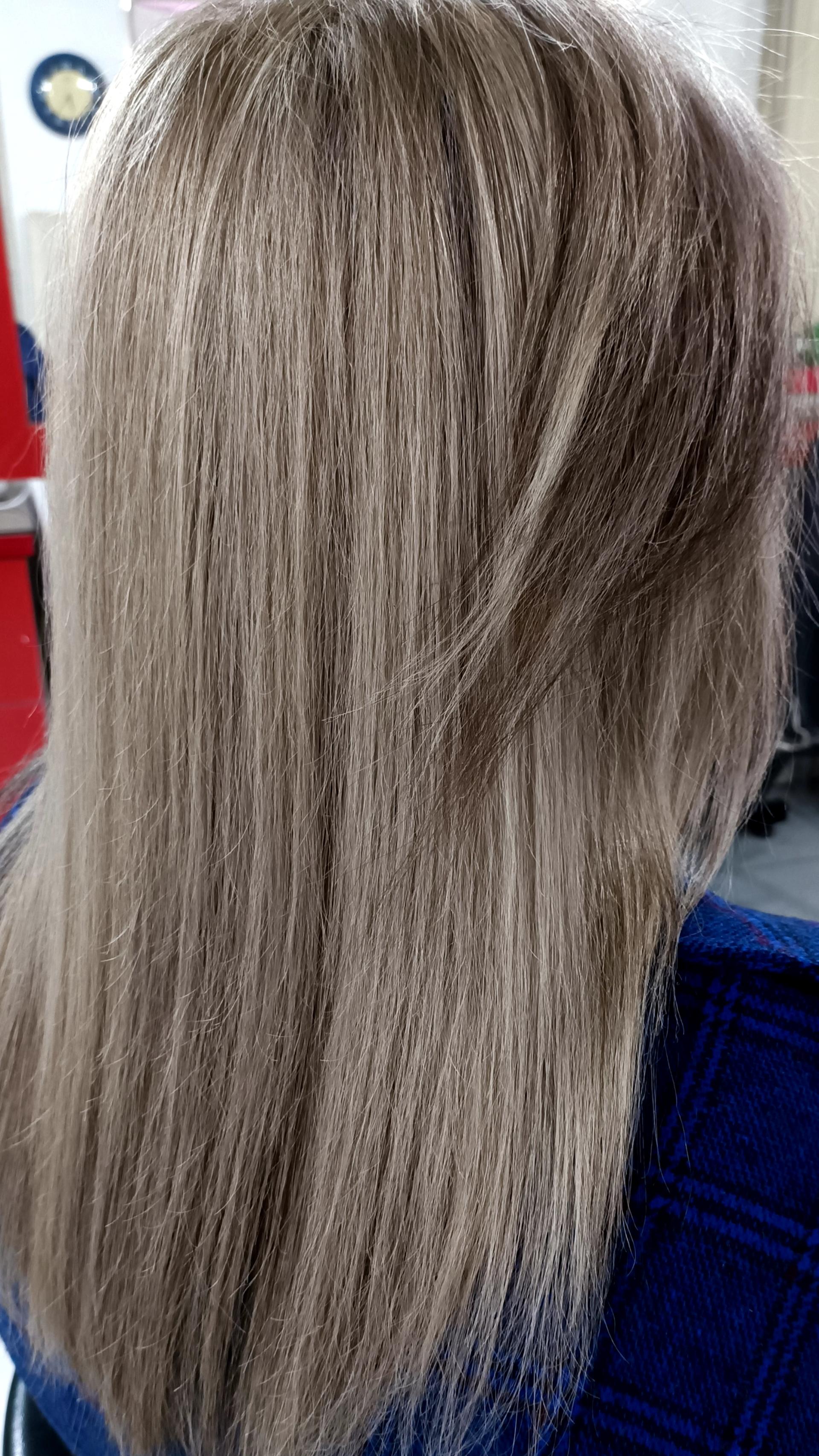 عکس آموزشگاه آرایشگری زیبا گل