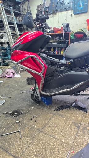 عکس موتور سازی تهران یدک