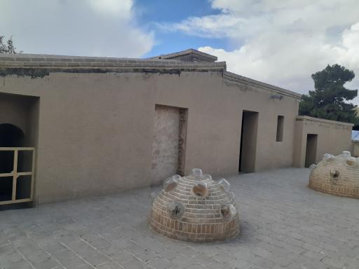 عکس حمام شاهزاده