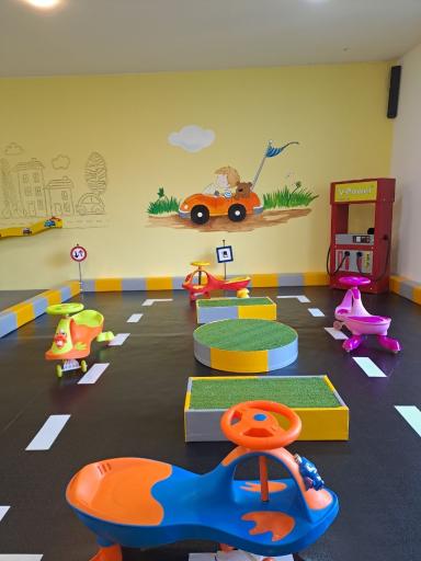 عکس خانه بازی کن دو (Can Do)