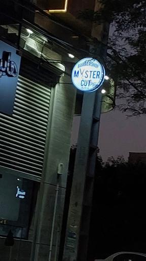 آرایشگاه مردانه مستر کات