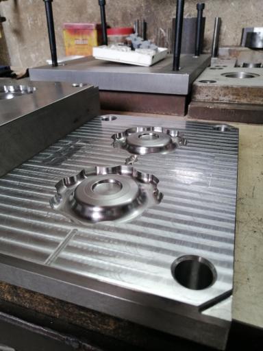 قالبسازی نورانی