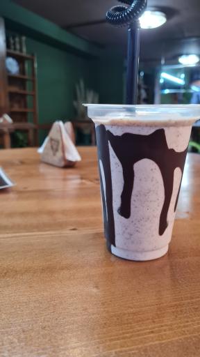 عکس کافه کیک باران