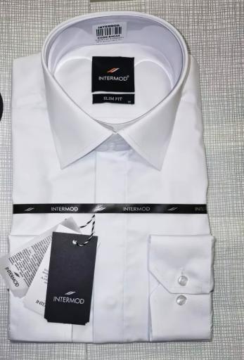 عکس پوشاک برند مردانه  تاج بخش