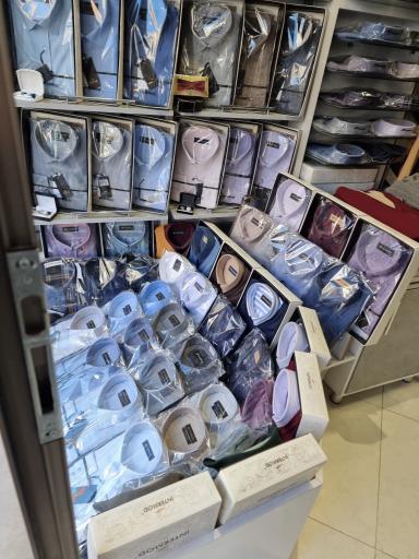 پوشاک برند مردانه  تاج بخش